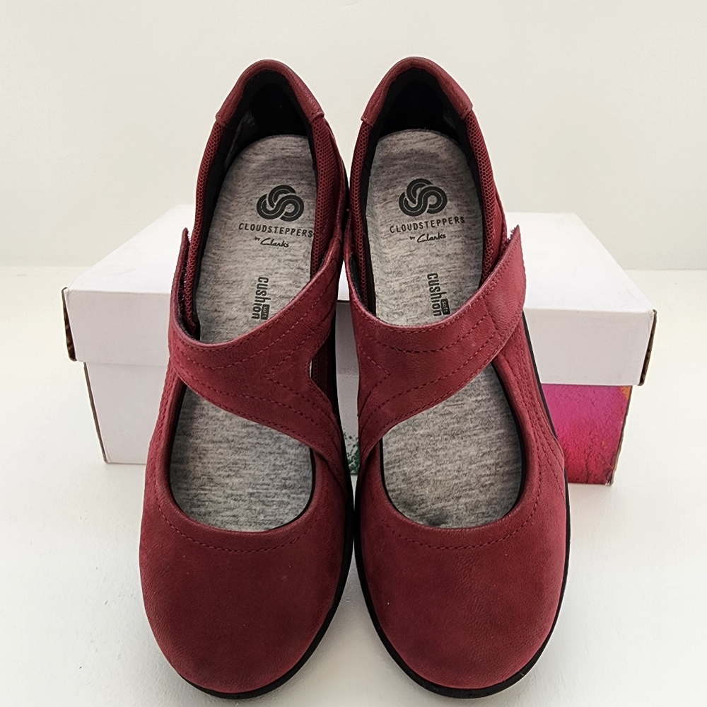 NEW Clark's Cloudsteppers Sillian Bella Size 5.5 M Burgundy